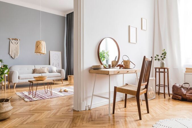 Decluttering home for an autumn home listing