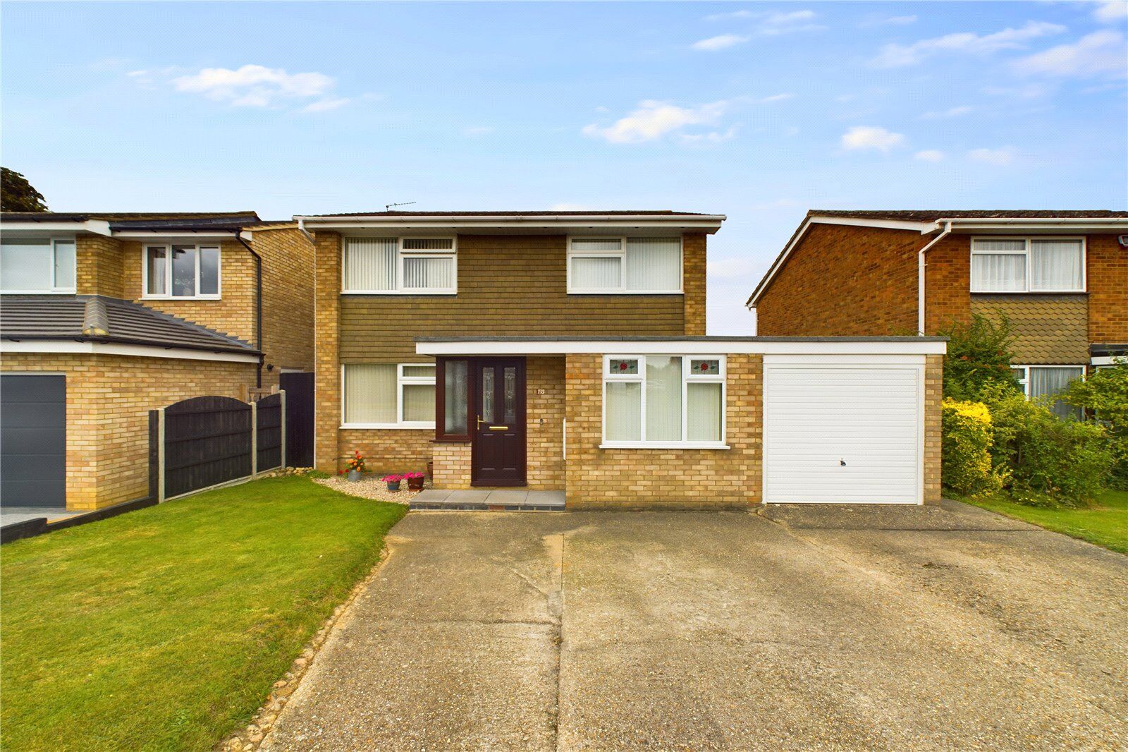 4 bedroom detached house for sale Masefield Avenue, Eaton Ford, PE19, main image
