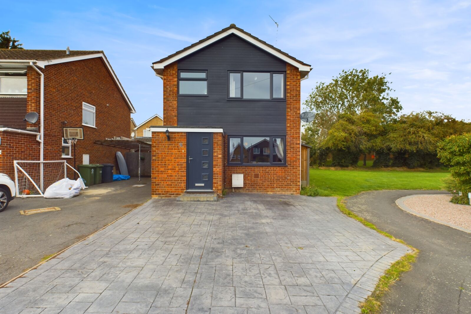 3 bedroom detached house for sale Cromwell Way, Sawtry, PE28, main image