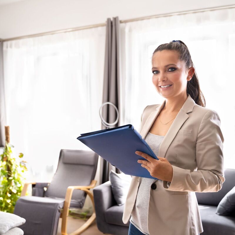 Agent with a clipboard