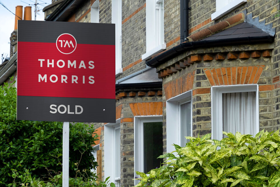 Thomas Morris sold board outsside a property 